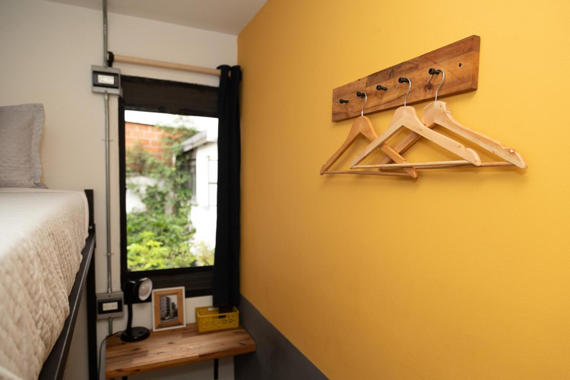 Casa Mosaiko Primer Parque Laureles Medellín Extérieur photo