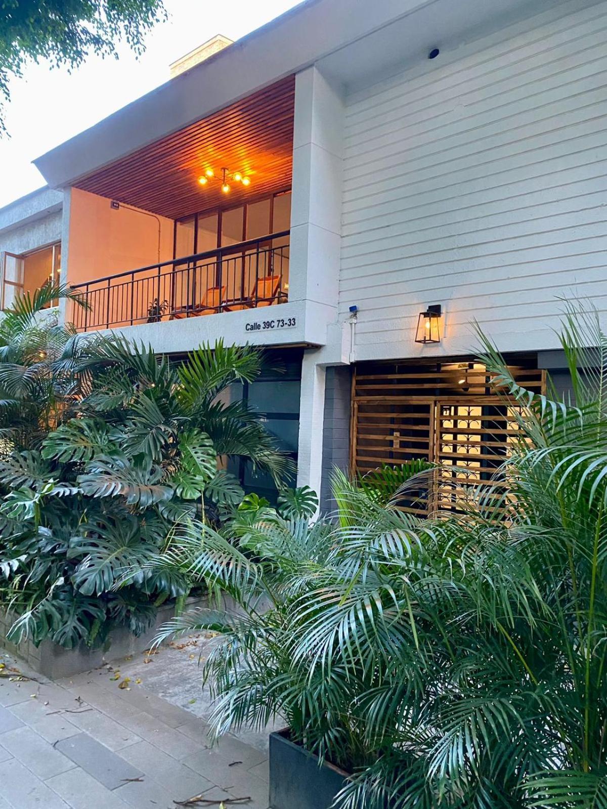 Casa Mosaiko Primer Parque Laureles Medellín Extérieur photo