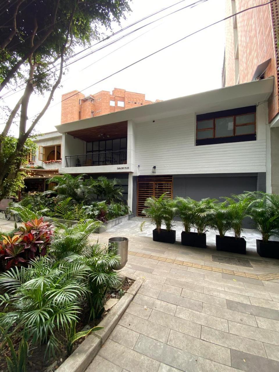 Casa Mosaiko Primer Parque Laureles Medellín Extérieur photo
