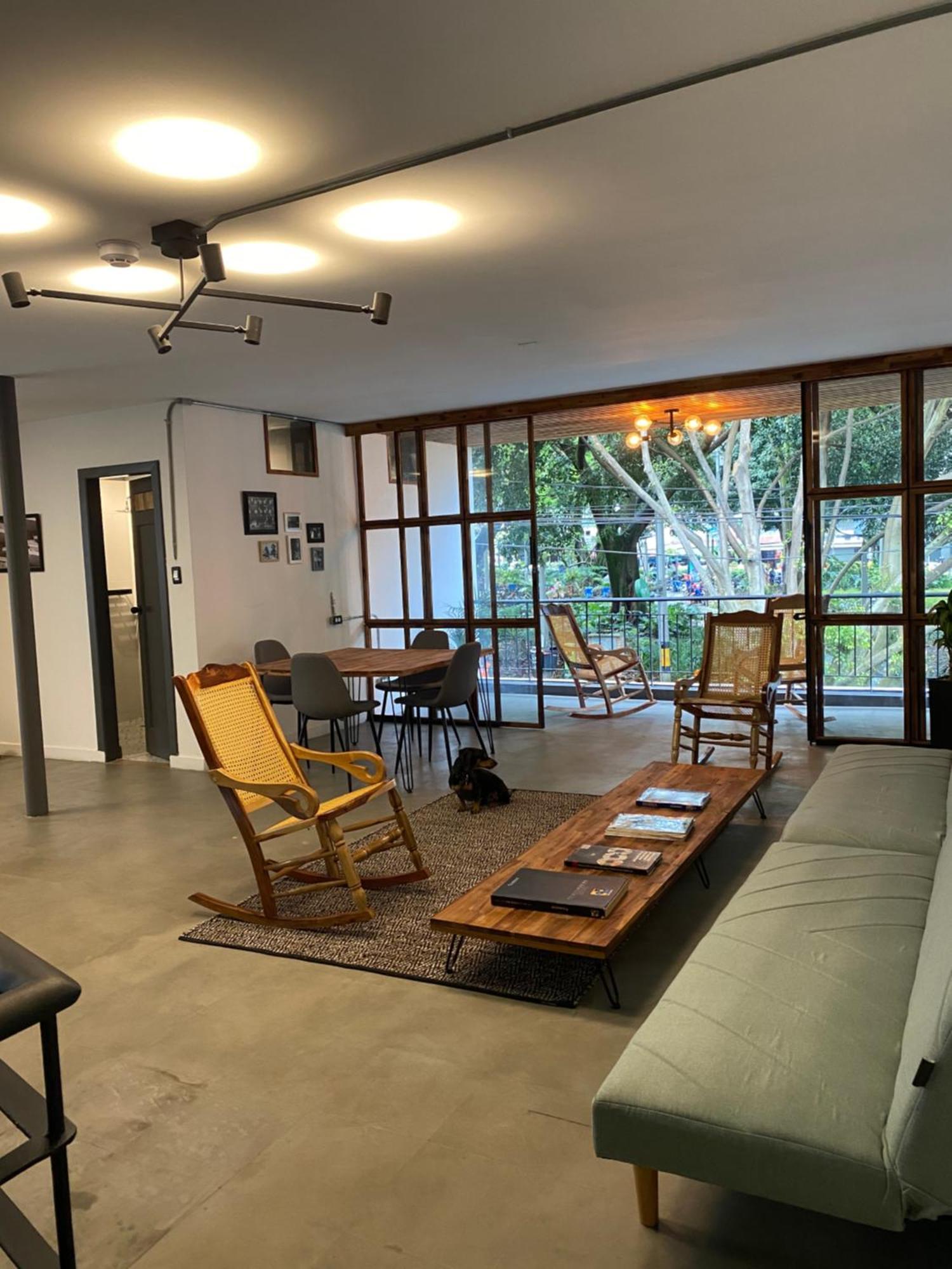 Casa Mosaiko Primer Parque Laureles Medellín Extérieur photo